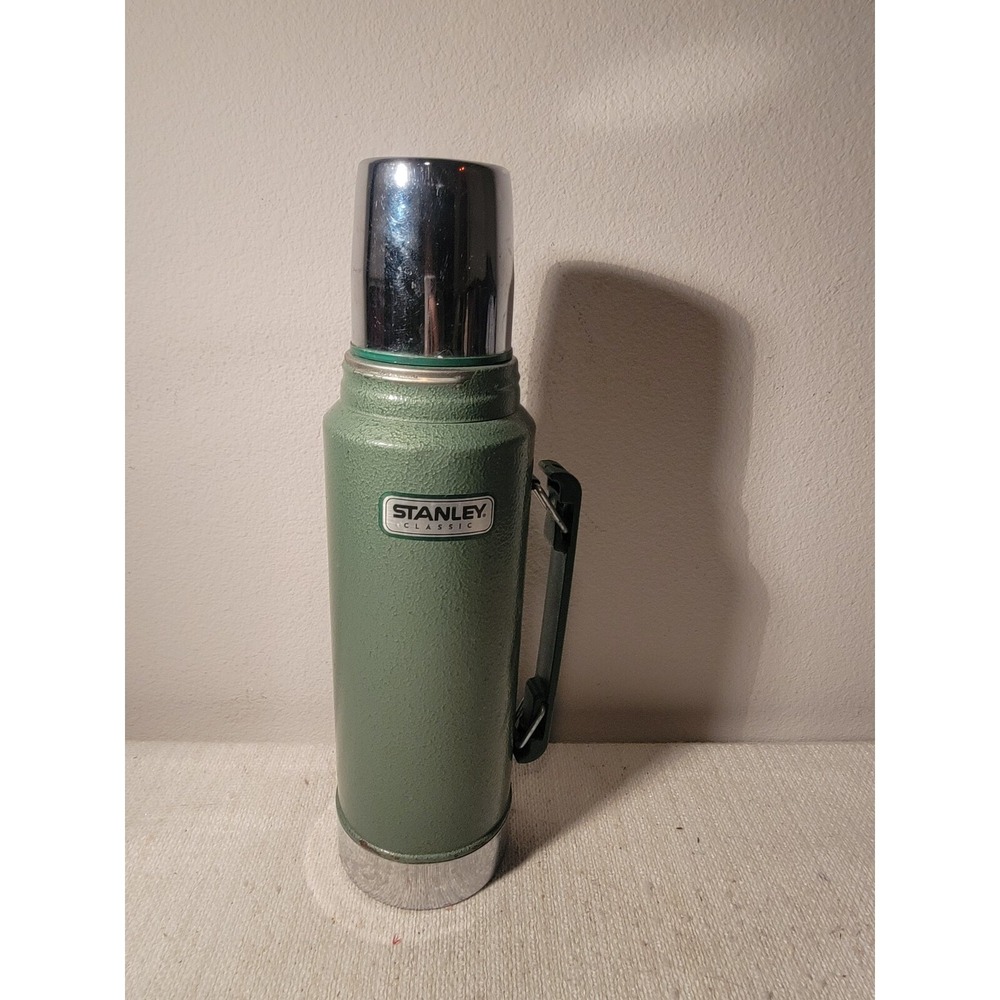 Stanley Aladdin Green Vacuum Bottle Thermos 1.1 Quartโ / 1 liter Vintage